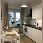 Apartamento Piekne, Nowoczesne Mieszkanie Na Ulicy Chmielnej, Samo Centrum. *