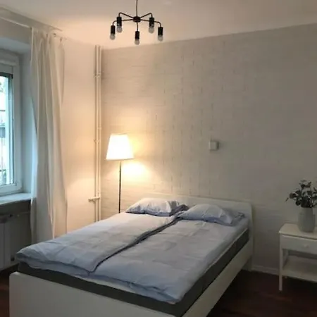 公寓 Piekne, Nowoczesne Mieszkanie Na Ulicy Chmielnej, Samo Centrum.