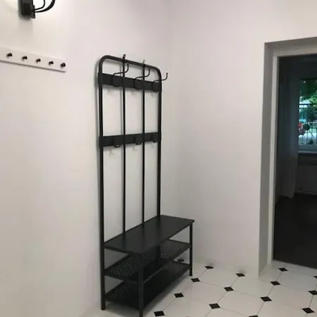 Piekne, Nowoczesne Mieszkanie Na Ulicy Chmielnej, Samo Centrum. * 华沙