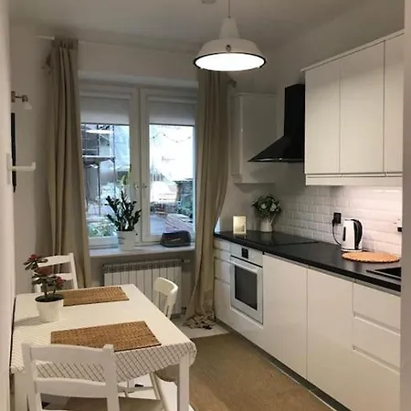 公寓 Piekne, Nowoczesne Mieszkanie Na Ulicy Chmielnej, Samo Centrum. *