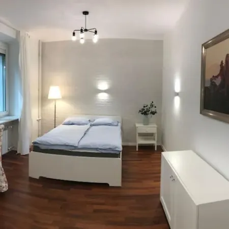 Piekne, Nowoczesne Mieszkanie Na Ulicy Chmielnej, Samo Centrum. * 华沙