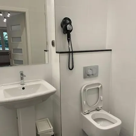 Piekne, Nowoczesne Mieszkanie Na Ulicy Chmielnej, Samo Centrum.