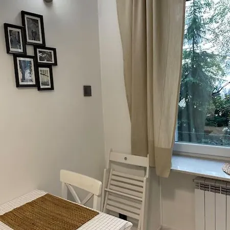 Piekne, Nowoczesne Mieszkanie Na Ulicy Chmielnej, Samo Centrum. Apartamento